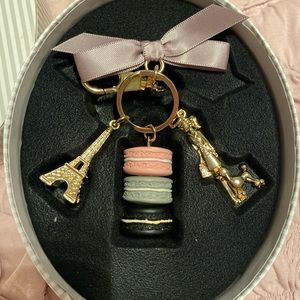 LADURÉE CHIC KEYCHAIN